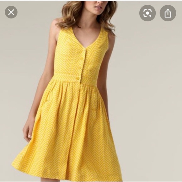 Tory Burch Dresses & Skirts - Tory Burch Millicent Yellow Chevron Dress